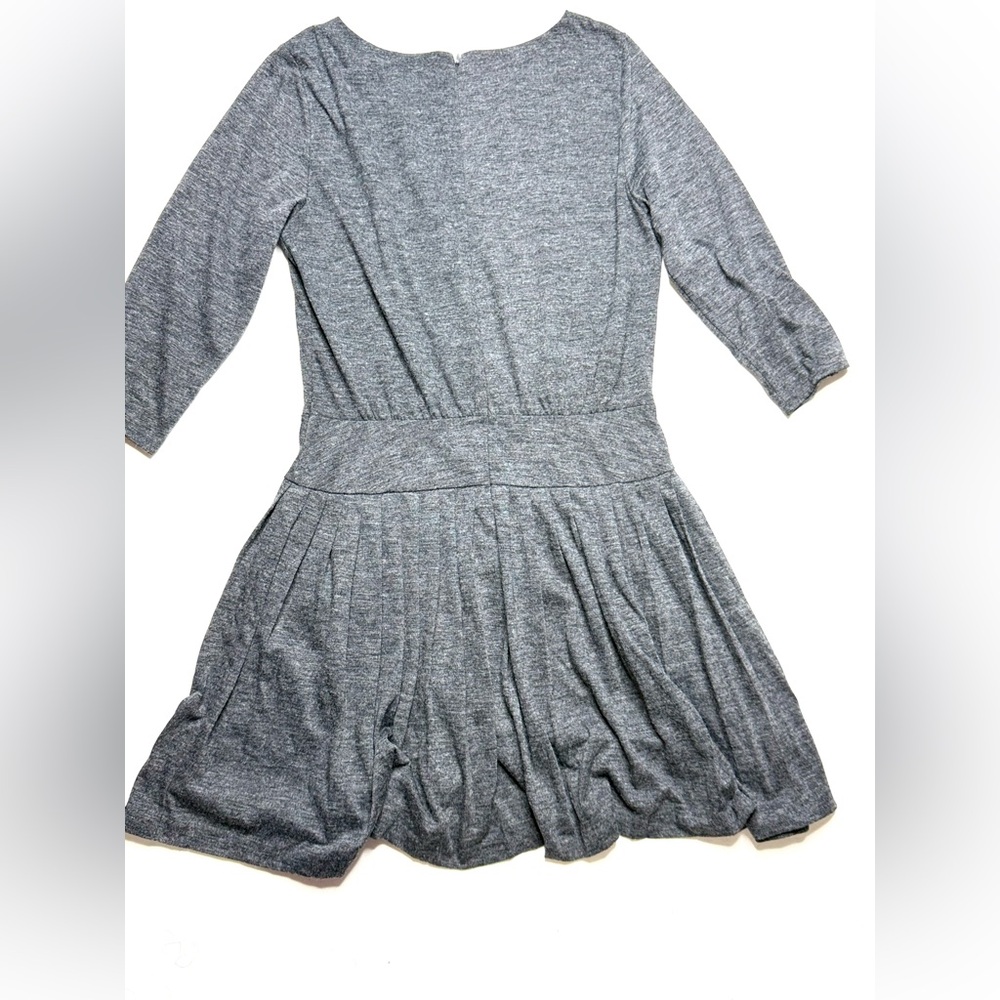 Ann Taylor Loft Gray Knit Long Sleeve Pleated Dress Knee-Length Dress Size 6
